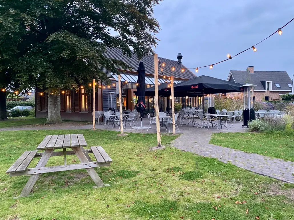 Bij Lot, Bart Viester