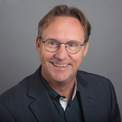 Experts4you, Dick Petersen